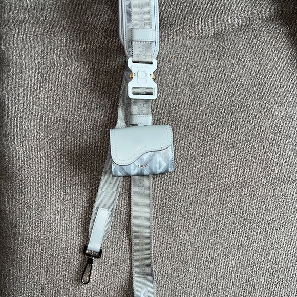 Dior Saddle Strap with Pouch - Picture 2 of 3